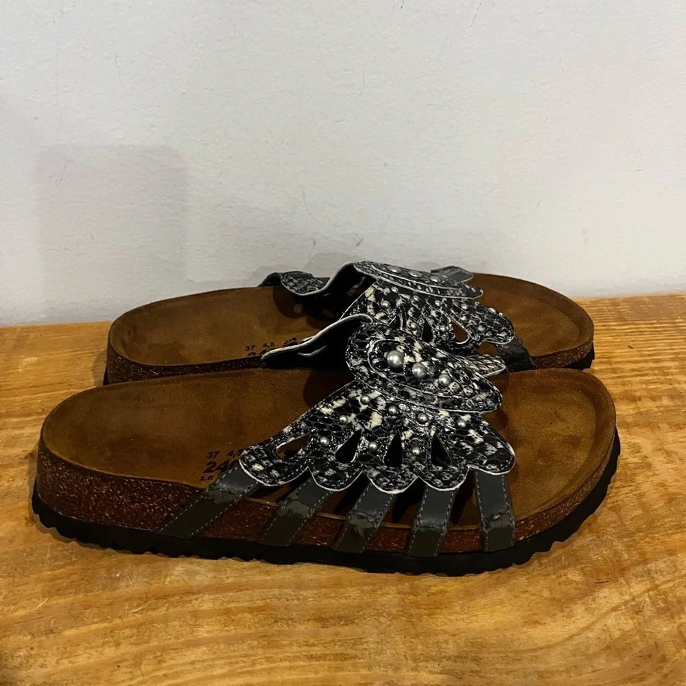 Birkenstock Betula women’s butterfly slid on sandals size 6 EUC read description